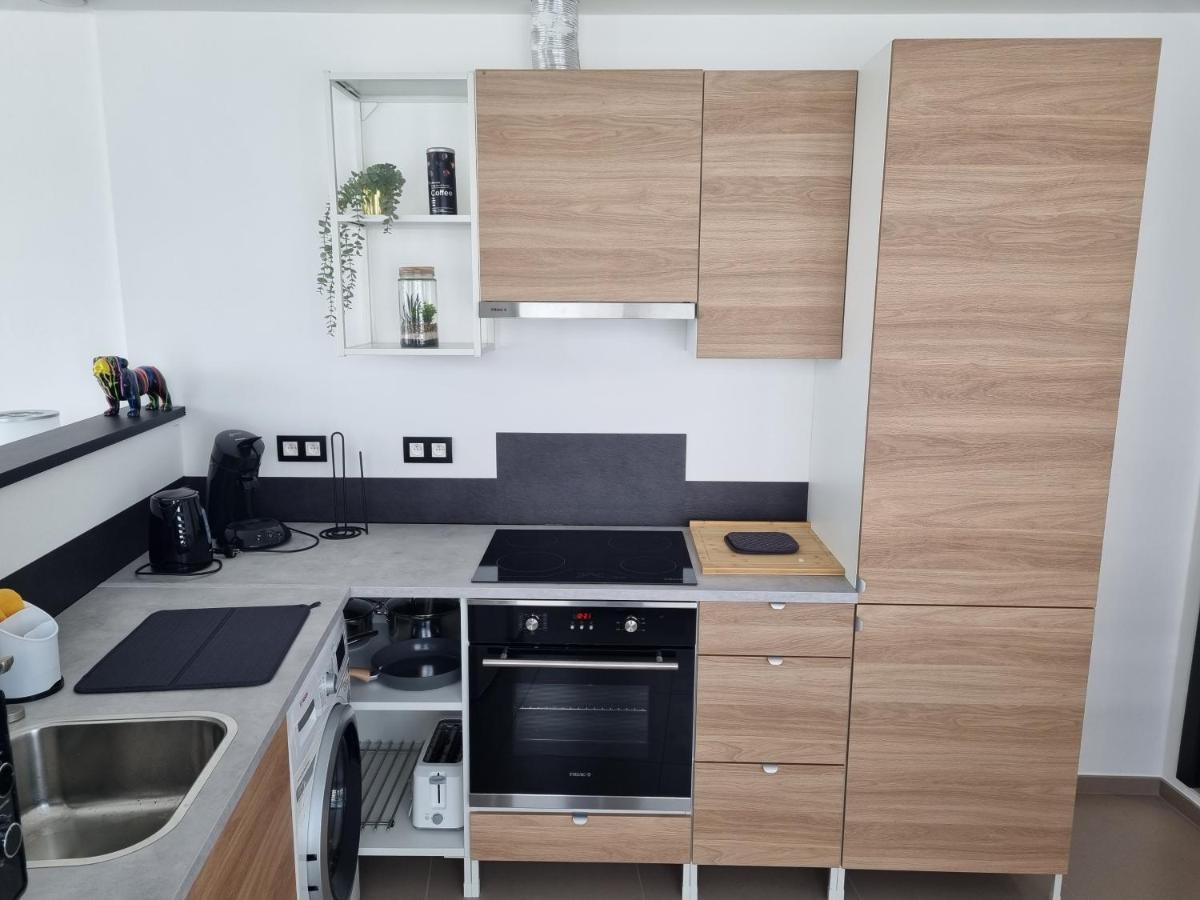 Maisonnette Entierement Renovee ジヴェ エクステリア 写真